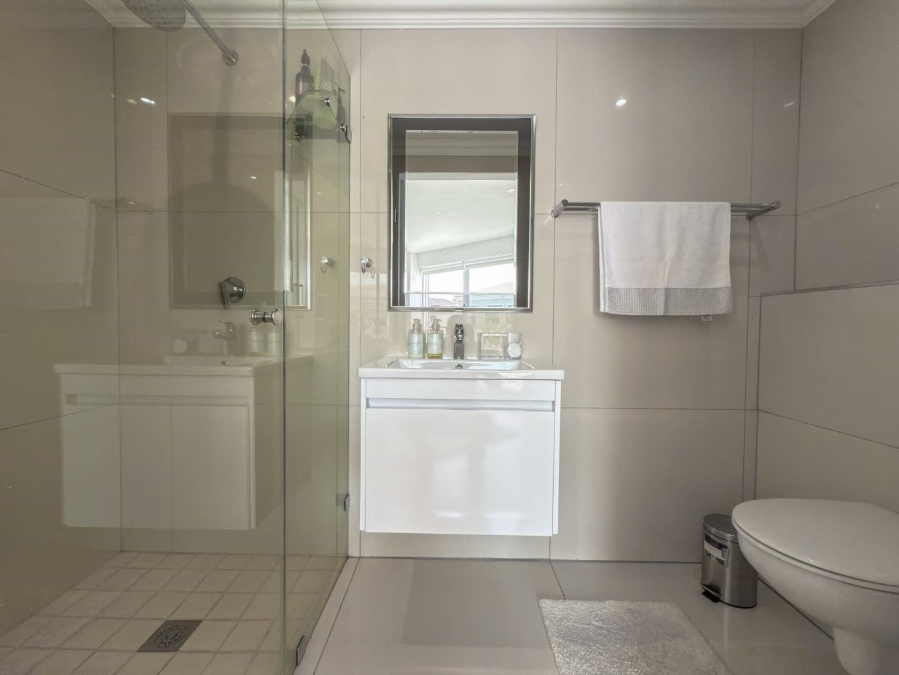 5 Bedroom Property for Sale in Sunset Beach Western Cape